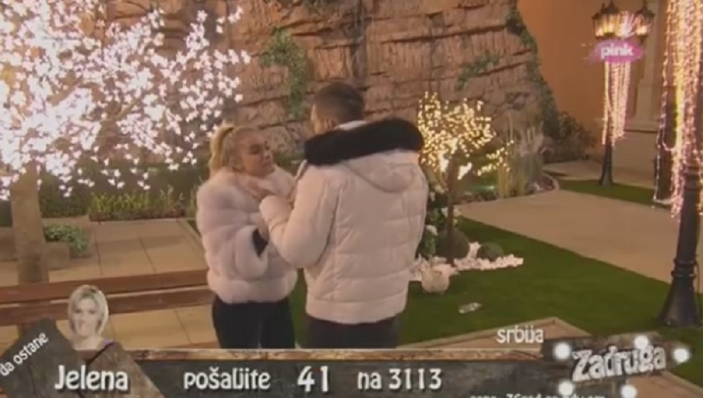 Anđelo viče iz sveg glasa: "Je l' ti jasno?!"