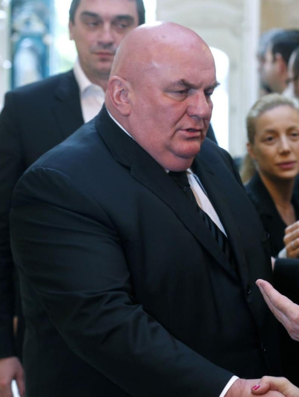 Palma za devet minuta smanjio broj odbornika i oduzeo placeve