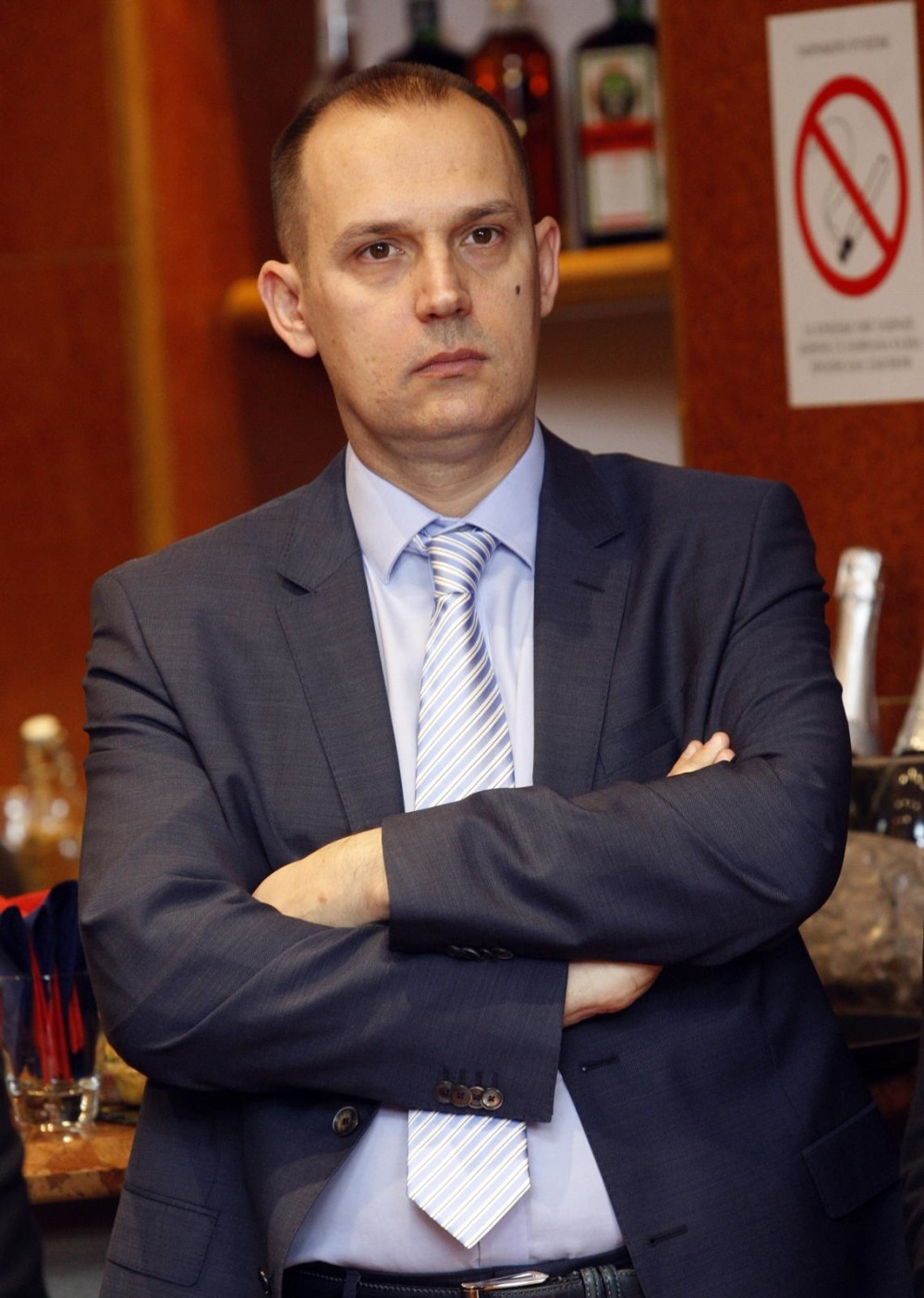 Lončar: Gde ste sad pevačice da obiđete decu?