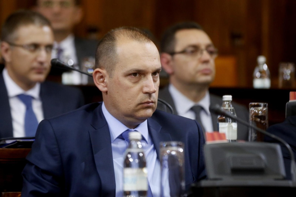 Neutešni Lončar nakon napada održao govor u Skupštini o kom će se pričati