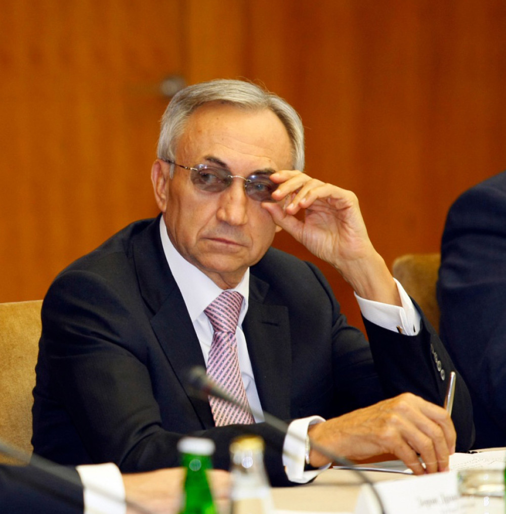 Sin mu digao ruke posle osam godina ulaganja i milionskog troška