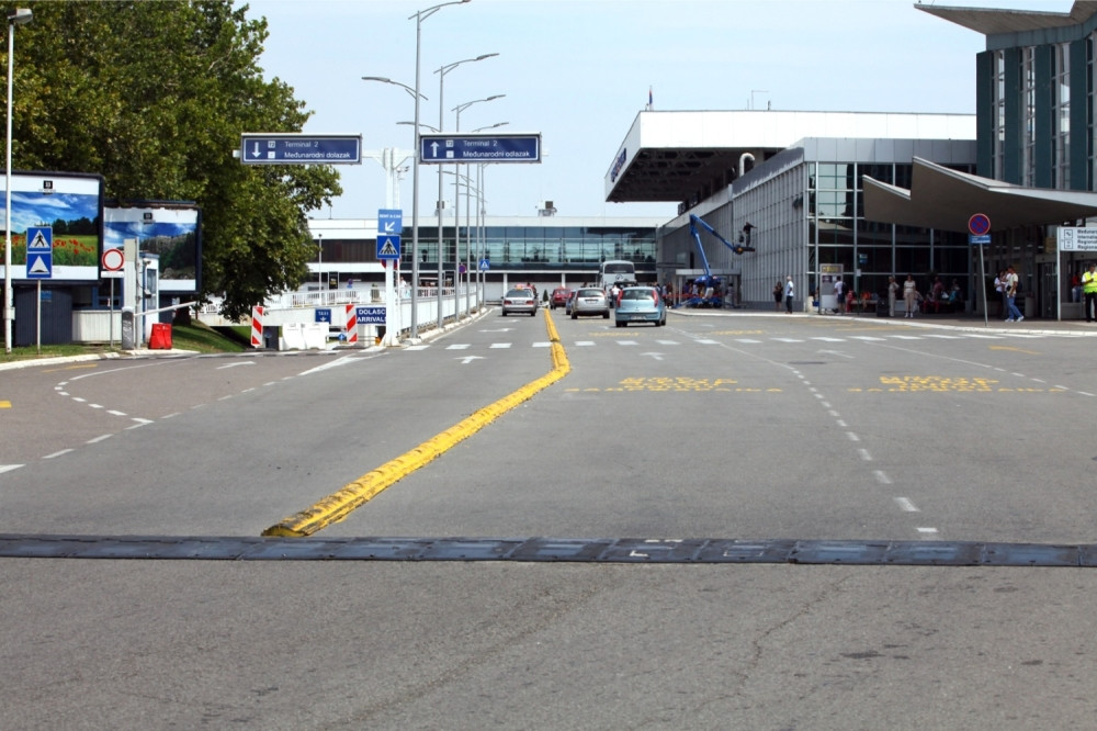 Odleteo prvi avion sa aerodroma "Nikola Tesla", evo i gde!