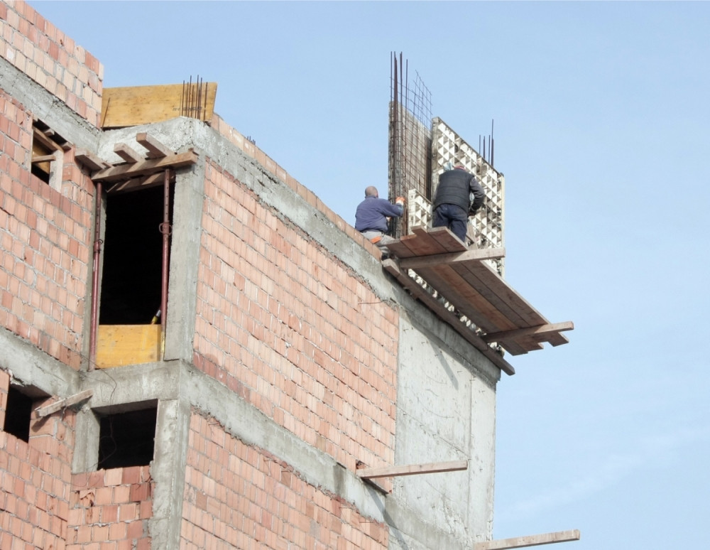 Pao sa skele i poginuo