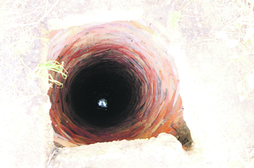 Upao u bunar od 30 metara! Dečaku dopremaju kiseonik, ali je njegovo stanje veoma loše!