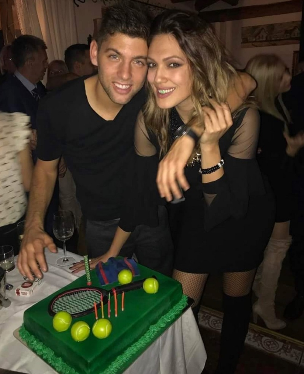 Filip i Nina se zagrljeni latili mikrofona