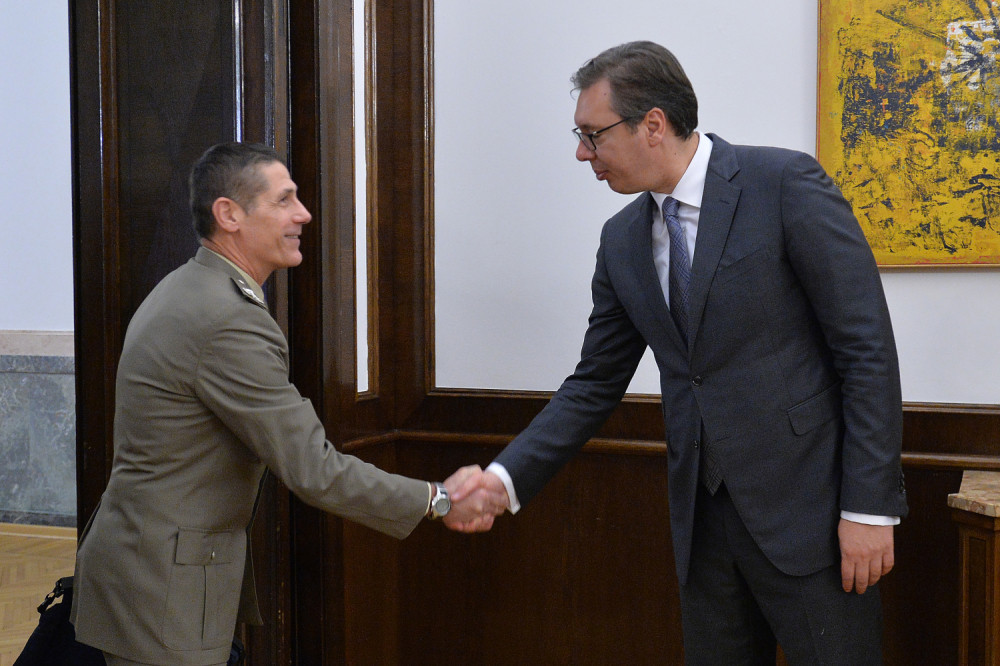 Vučić: Ostajemo vojno neutralni