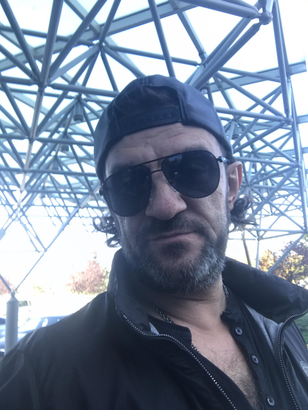 Lukas ispalio kolegu za duet