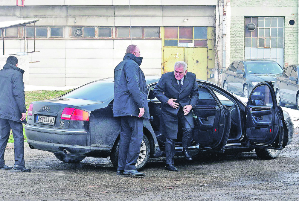 Toma drži Bajčetinu pod opsadom!