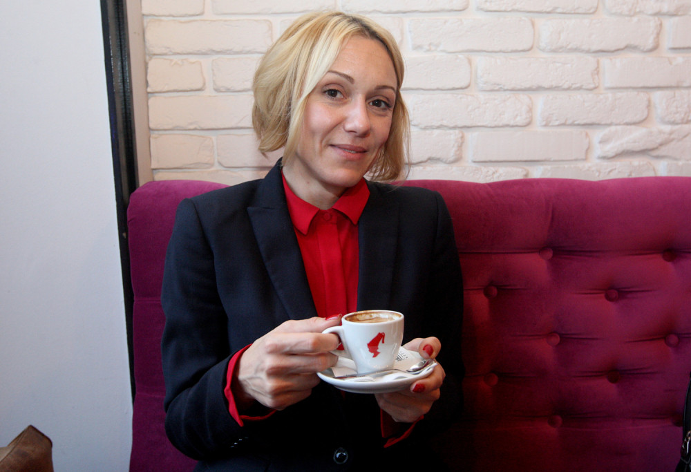 ŽENSKE PRIČE~Ljubav oplemenjuje i onda kada boli