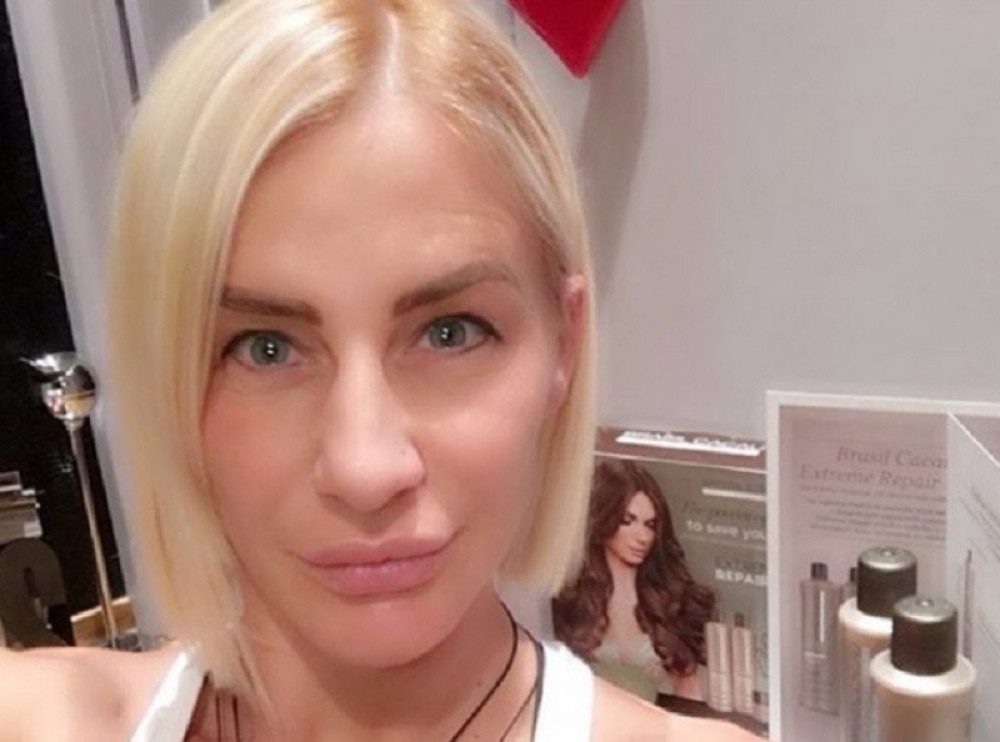 Nikad vrelija Milica Dabović u bikiniju: SPREDA, OTPOZADI, sevaju tange, skoro pa se sve vidi (FOTO 18 +)