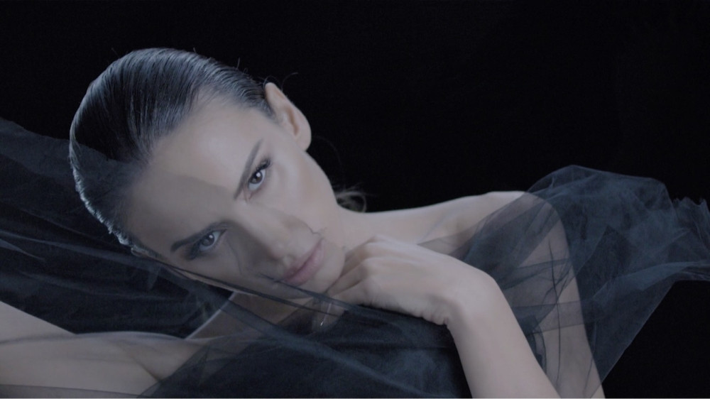 Emina Jahović kakvu do sada niste videli