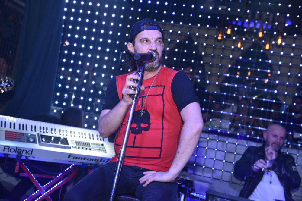 Lukas: Idem kući autobusom!