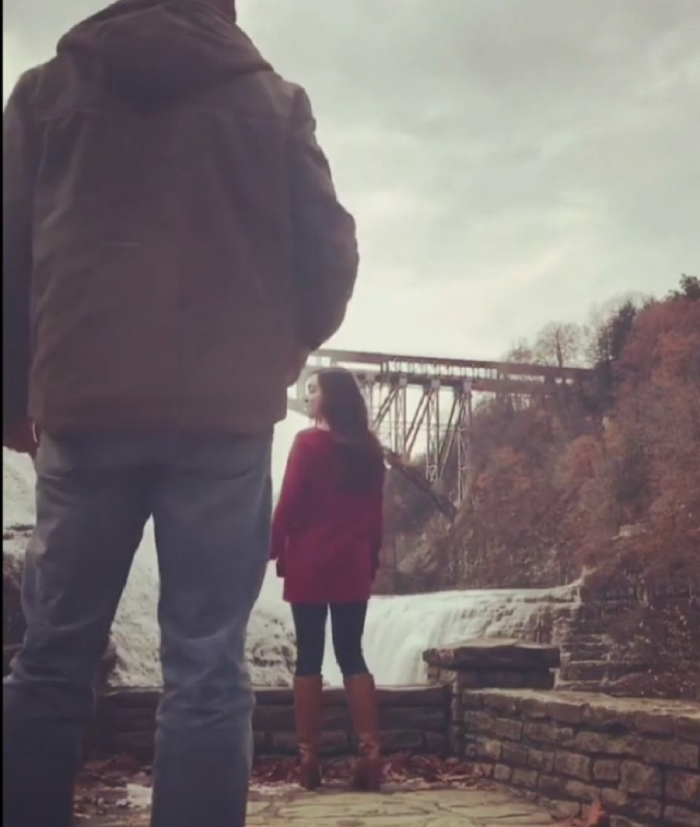 Mislila da je dragi fotka, a onda je usledilo najveće iznenađenje!