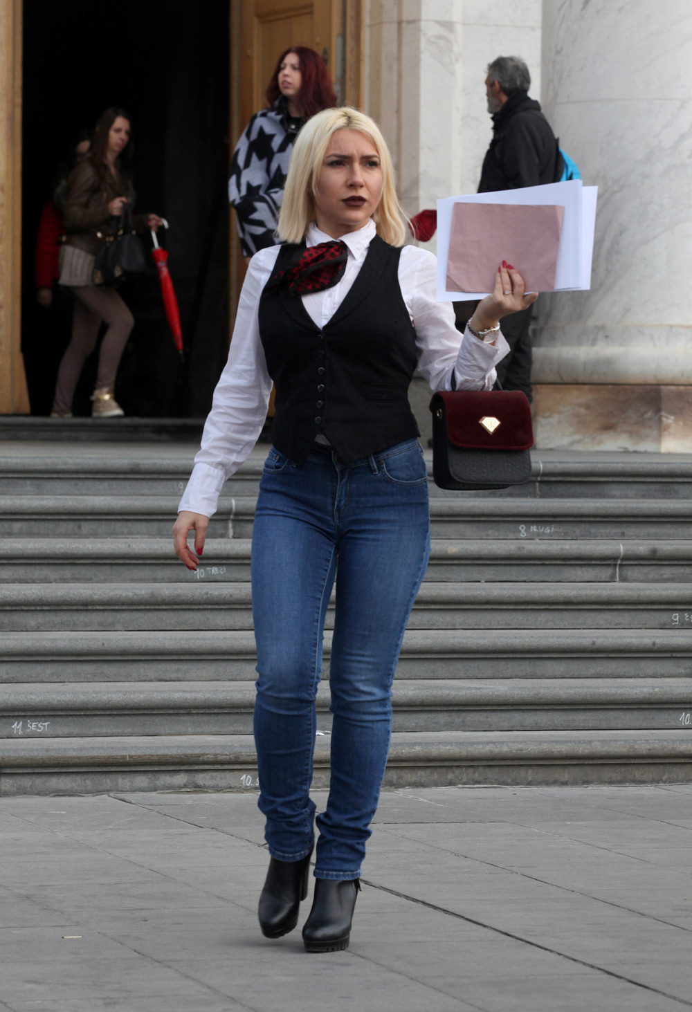 Jovana Jeremić: Ti si mrtav, počivaj u miru!