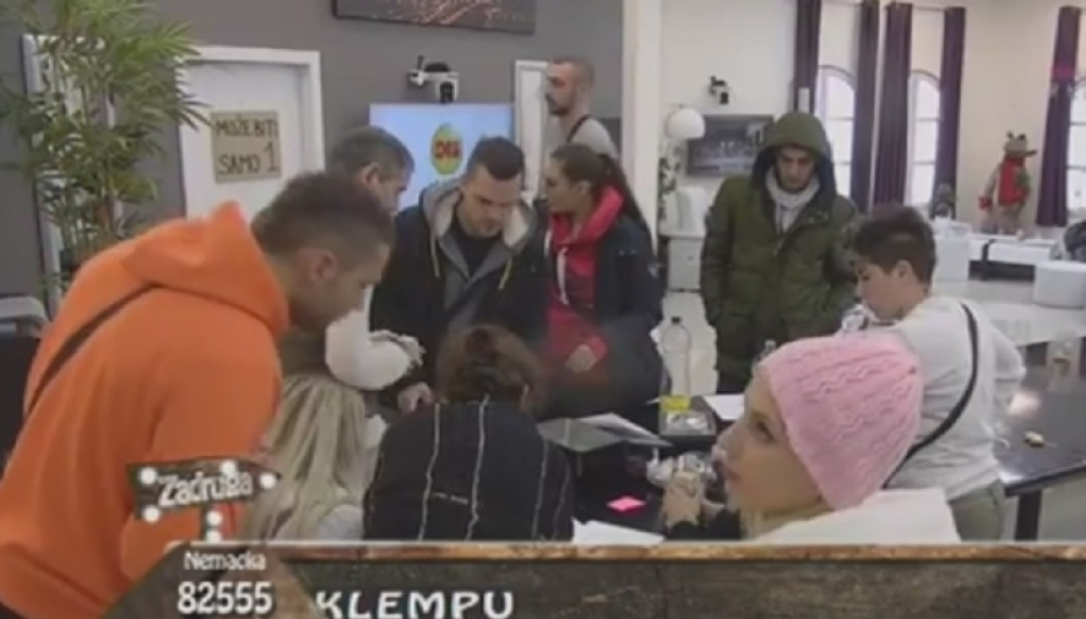 Ovaj zadrugar je sve upropastio i uništio cimere!