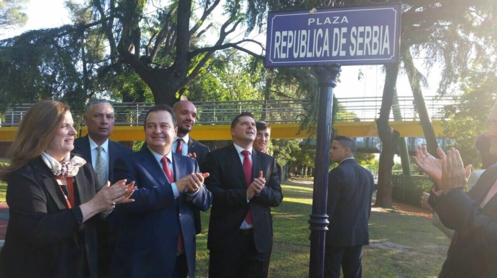 Trg "Republike Srbije" u Buenos Ajresu