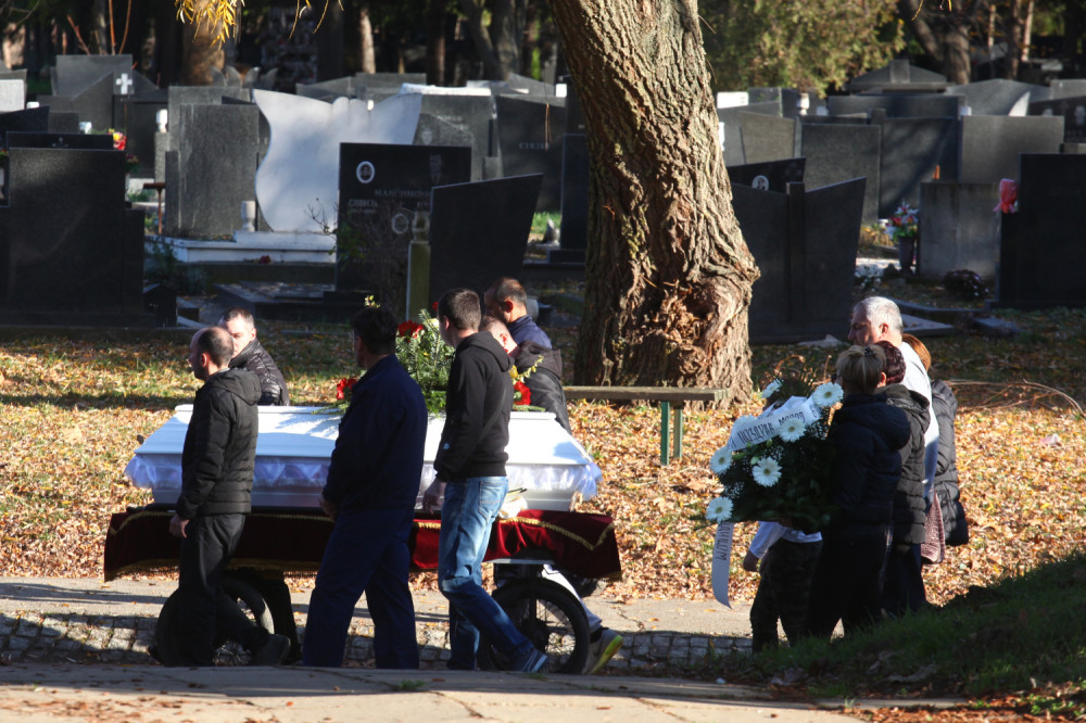 Ćerka neutešno plakala: Hoću moju mamu