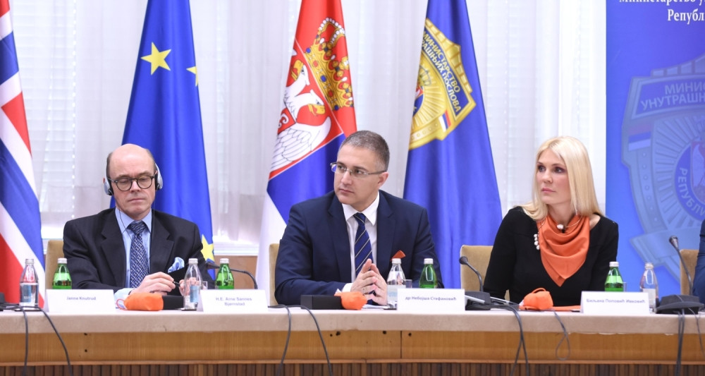 Stefanović: Nasilje nad ženama je ozbiljan društveni problem!