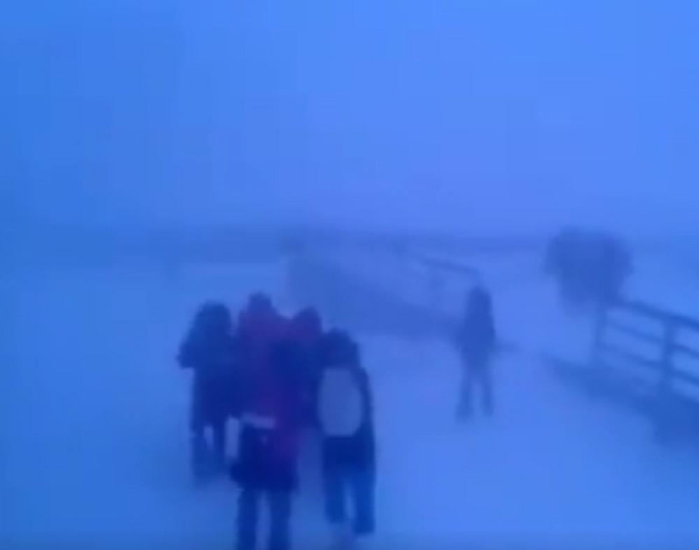 Svaki dan u školu na minus 50, niko ne zakasni! (VIDEO)