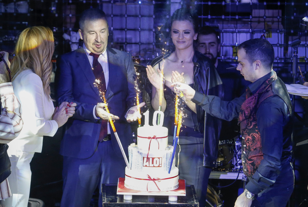 Ovako su se poznati provodili na "Alo!" rođendanskoj žurki!