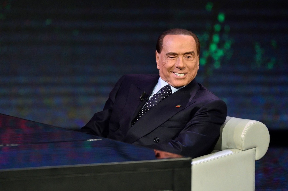 Berluskoni kupio Moncu, kreće napad na Seriju A!