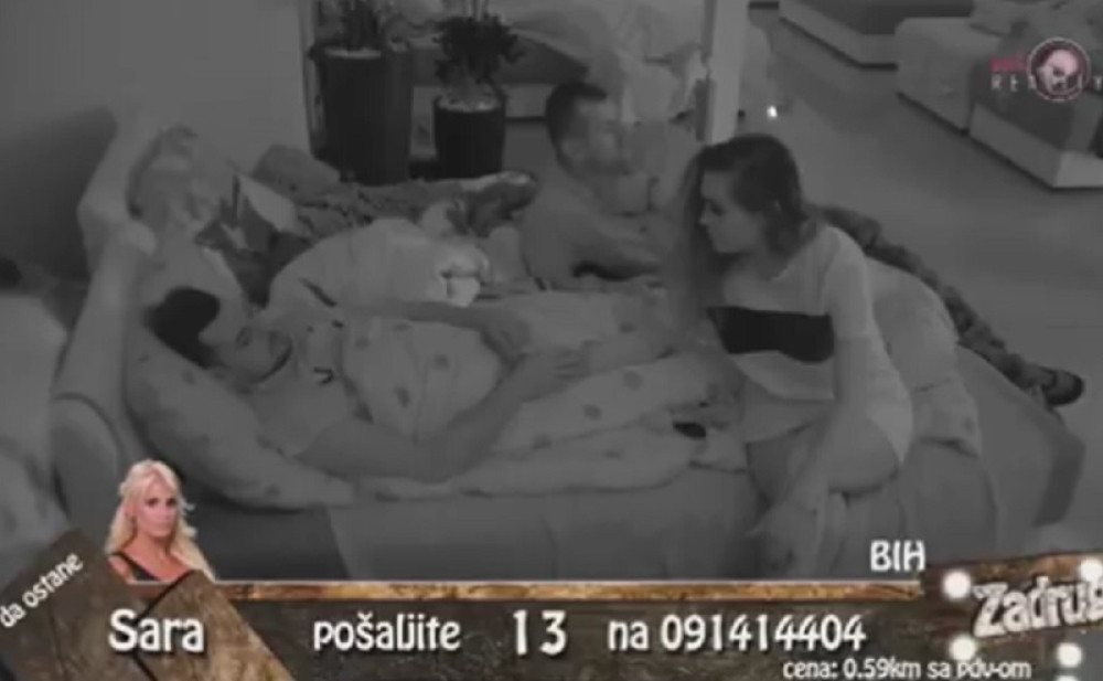 Ana se bez gaćica uvukla Bori u krevet?!