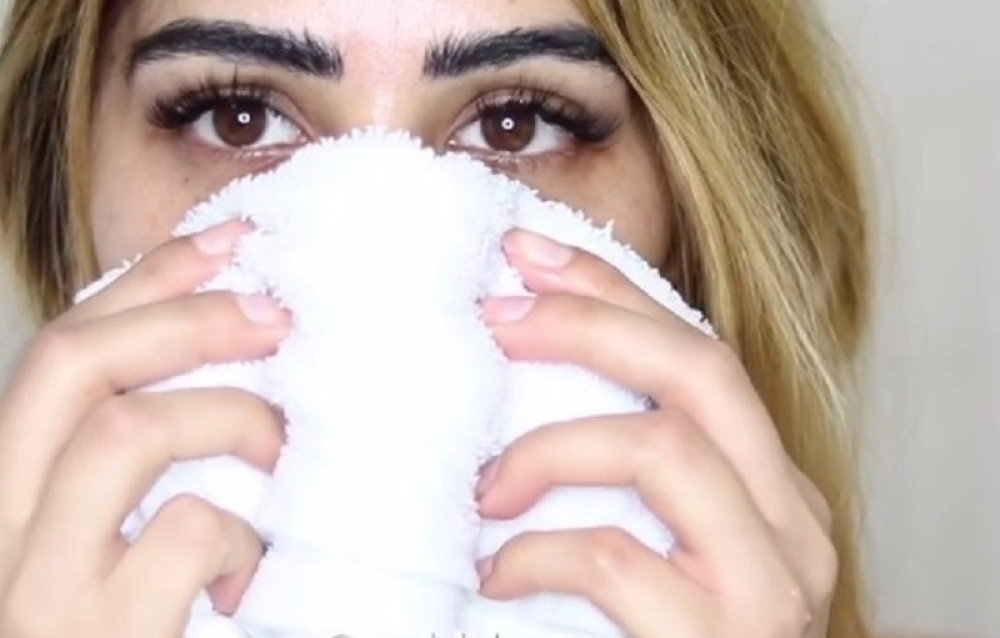 Žene su počele da gaje dlake na posebnom mestu, a kada vidite kako to izgleda ZGADIĆE VAM SE!