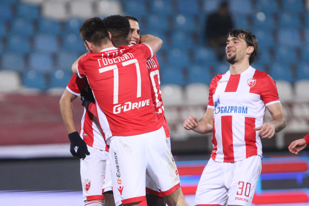 Zvezda deklasirala Radnik, het-trik Pešića!