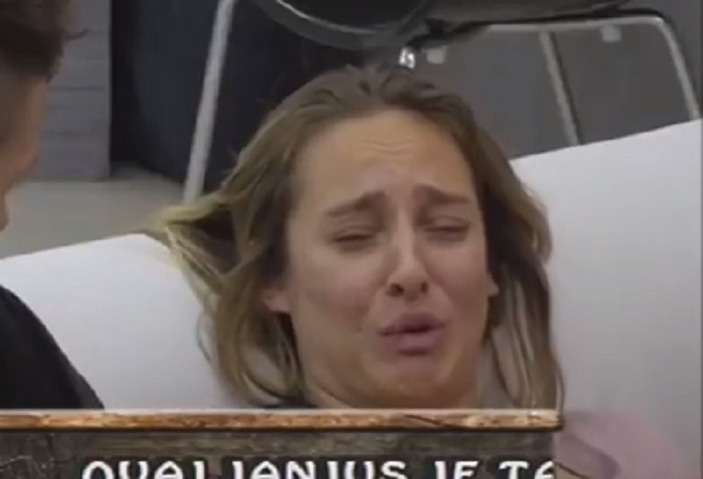 Luna očitala BUKVICU Lepom Mići! Ona je ŽRTVA! (VIDEO)