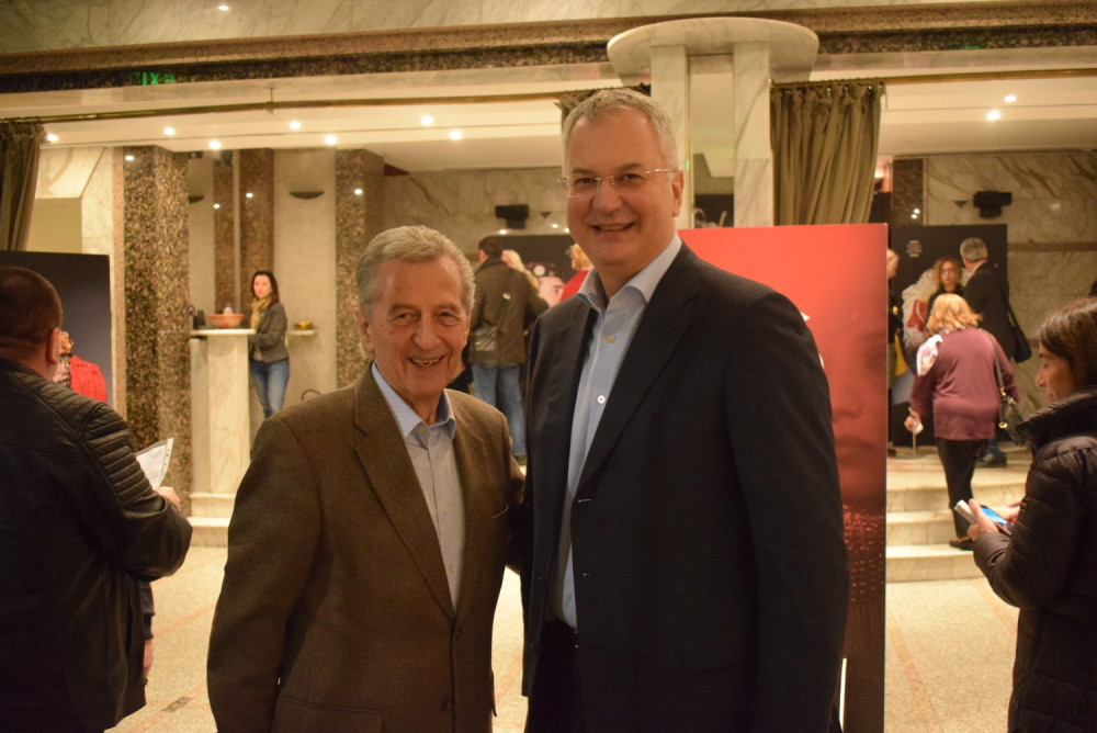 Šutanovac u provodu sa tastom (FOTO)