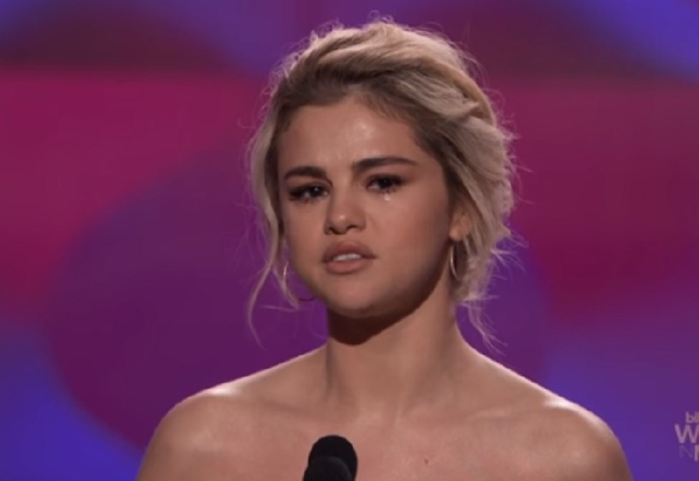 Popularna pevačica proživela pakao zbog viška kilograma! Život joj visio o koncu, a svi je ponižavali!