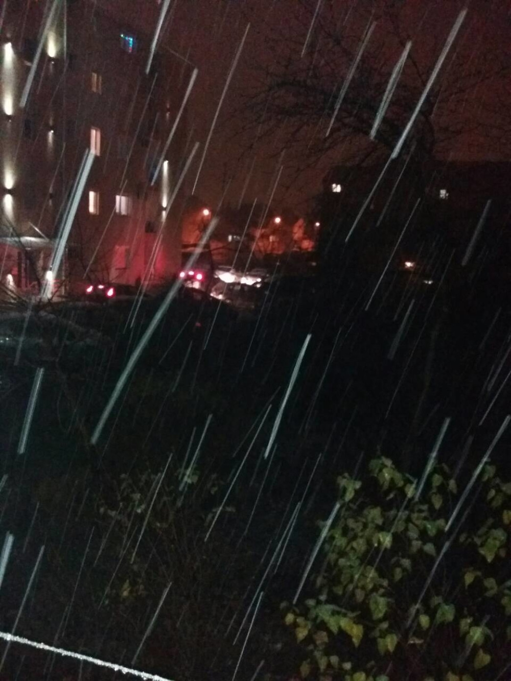 Počeo sneg, pašće do 20 centimetara!