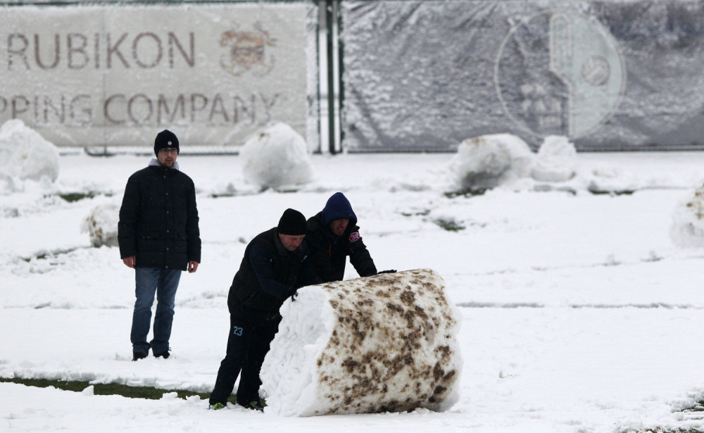 Sneg odložio meč Rad - Radnički