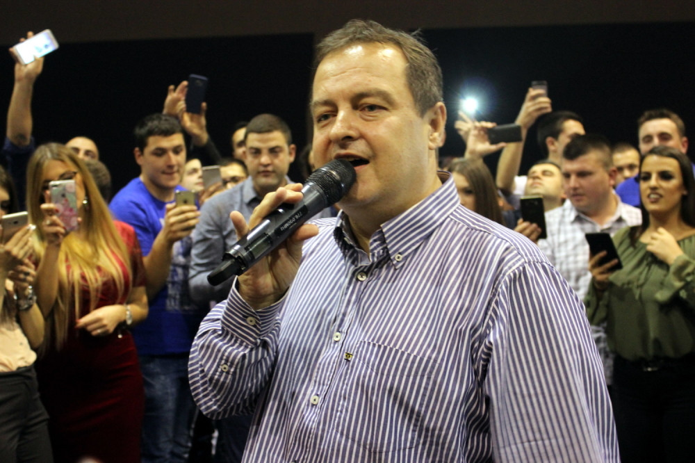 Dačić pesmom razgalio Palmine omladince