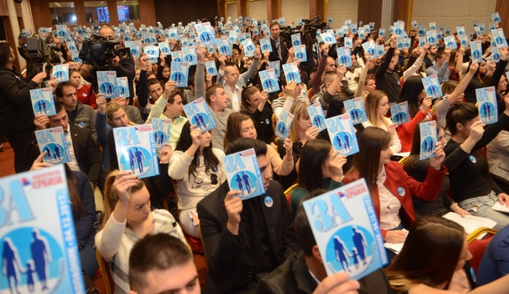 Voleo bih da Srbija bude jedna velika porodica!