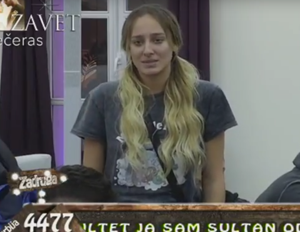 On "imao" seks sa šestoricom istovremeno!