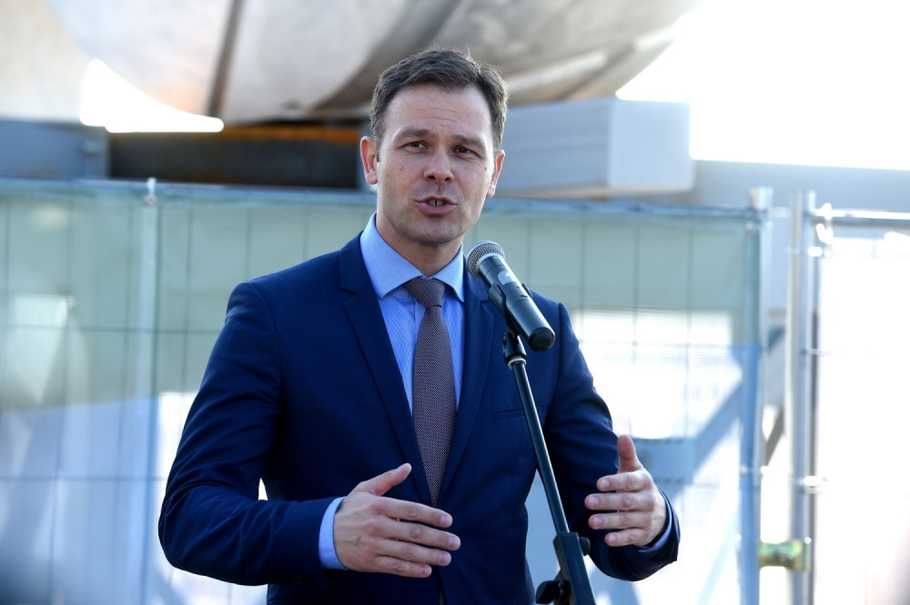 Mali: Ne uklanjamo Savski most dok ne bude šina na Adi!