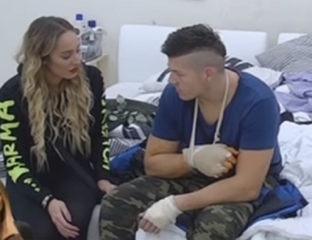 Sloba se vratio sa operacije, evo kako je Luna reagovala