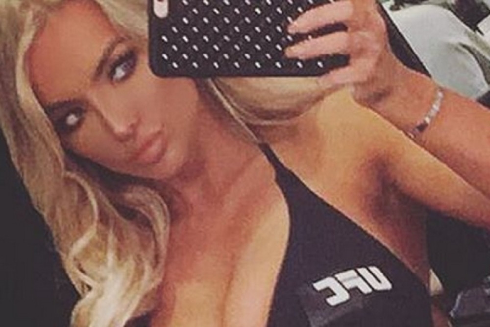 Leđa je ubijaju, dojka joj je teška pet kilograma (FOTO)