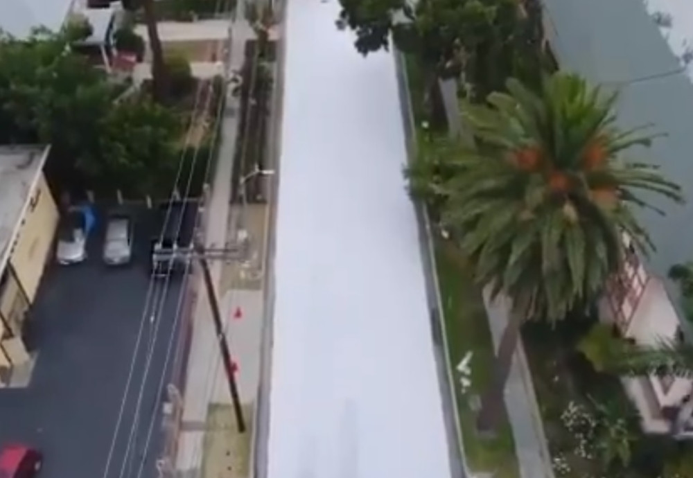 U Los Anđelesu ulice farbaju u belo, a razlog je genijalan (VIDEO)