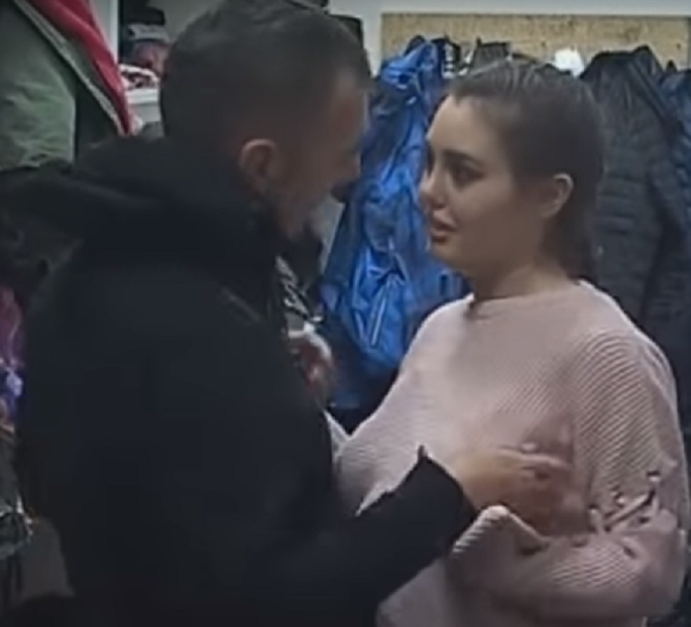 Milan dohvatio Anu u garderoberu!