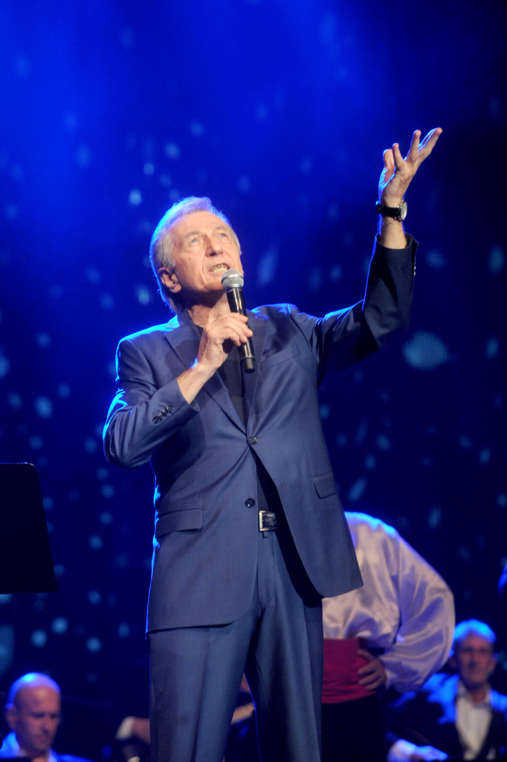 Nećete verovati koji fakultet je završio proslavljeni pevač (FOTO)