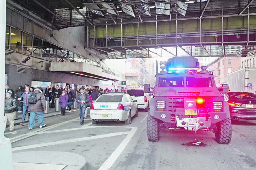 Napadač taksirao, instrukcije za bombu našao na internetu