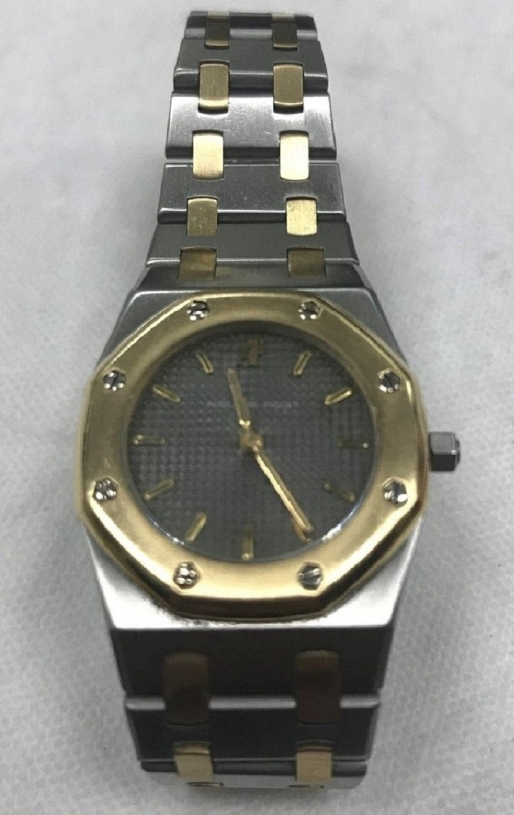 ''Zaboravili'' da prijave luksuzne satove