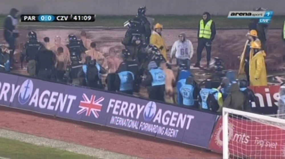 Tuča "grobara", Žandarmerija izvela gole navijače