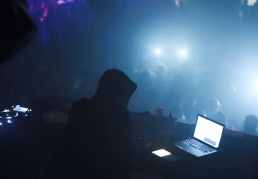 Misteriozni DJ dolazi u Beograd!