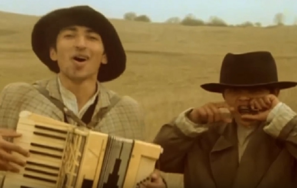 Glumac iz filma "Ko to tamo peva" zapravo je pradeda SKANDALOZNOG RIJALITI UČESNIKA!