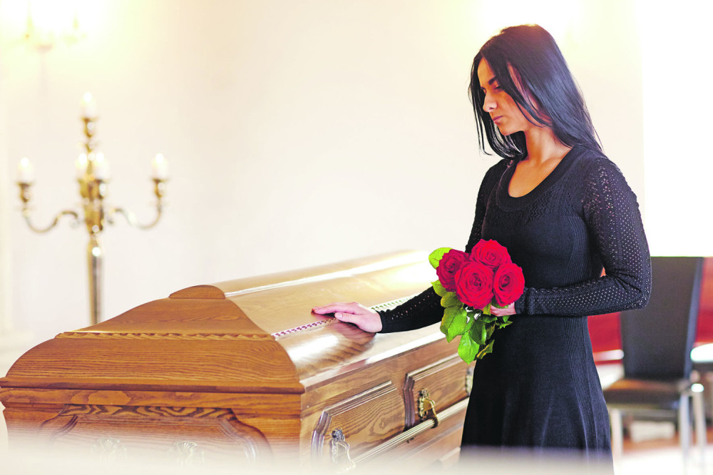 Trudnice ne smeju da ljube pokojnike