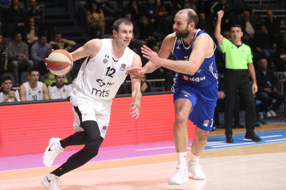 Veličković: Niko od igrača nije skrnavio pehar!