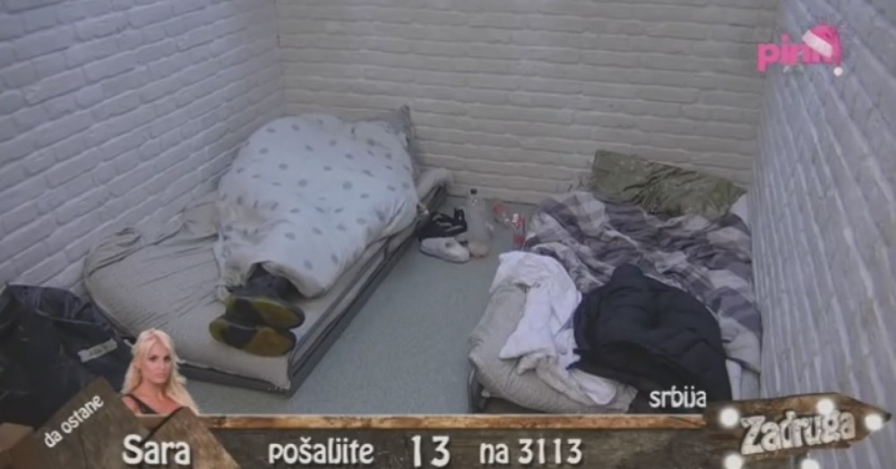 Žestok seks sa upaljenim svetlom!